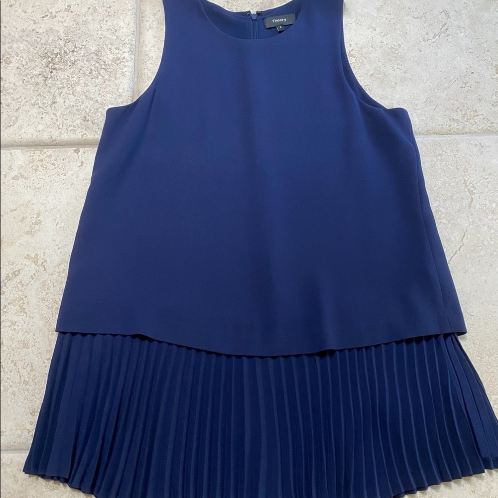 SOLD Theory Womens Sleeveless Crew Neck Pleated Top Sm